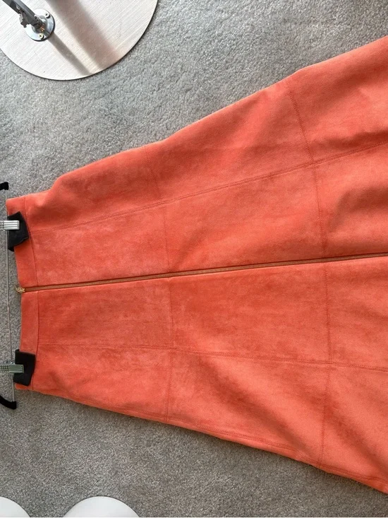 Alexis Benty Skirt in Faux Amber Suede - Picture 6 of 6